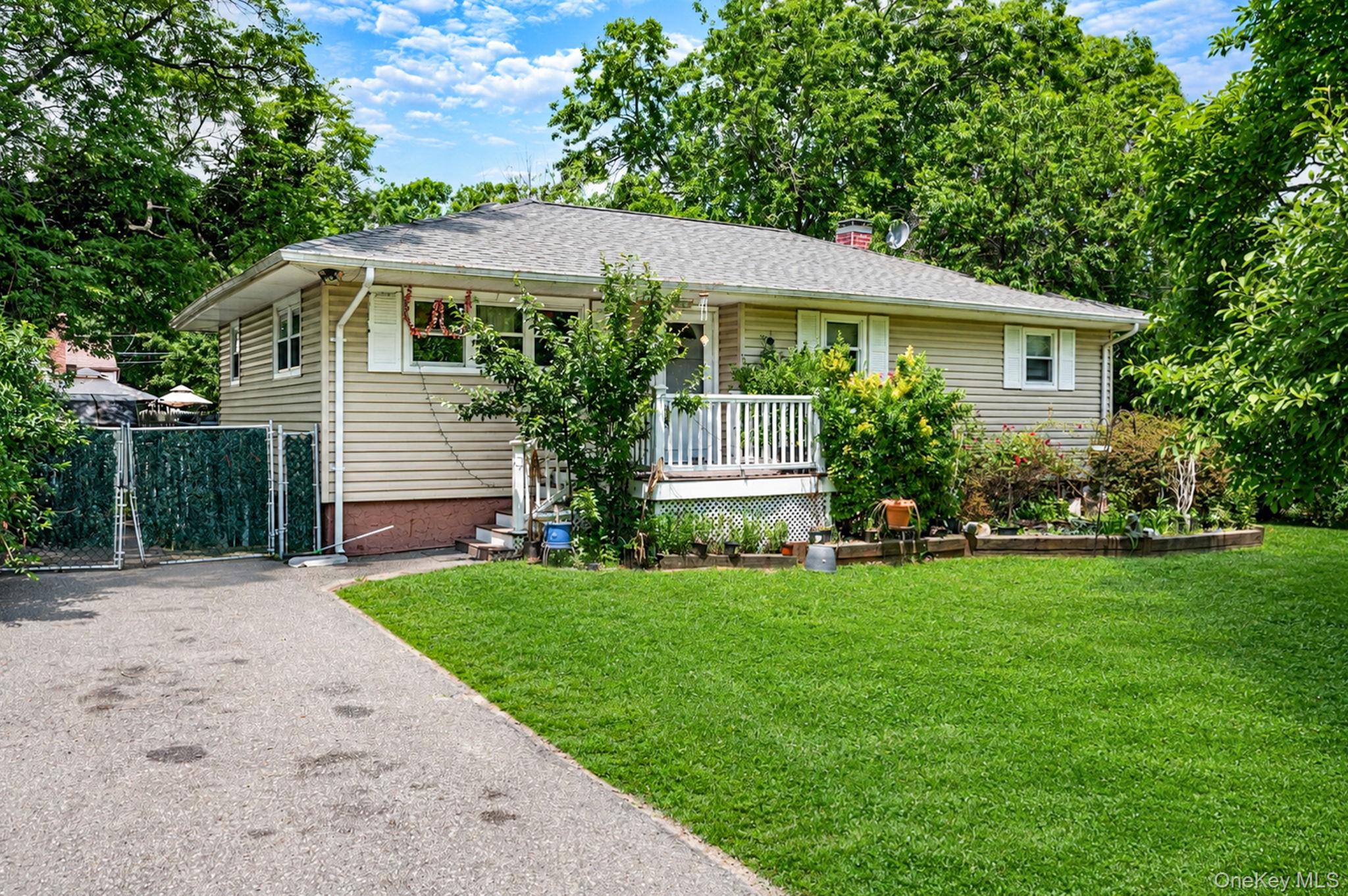 71 Pinewood Drive – For Rent