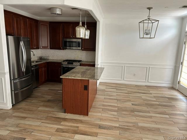 175 Schooner Street, Unit A photo 2