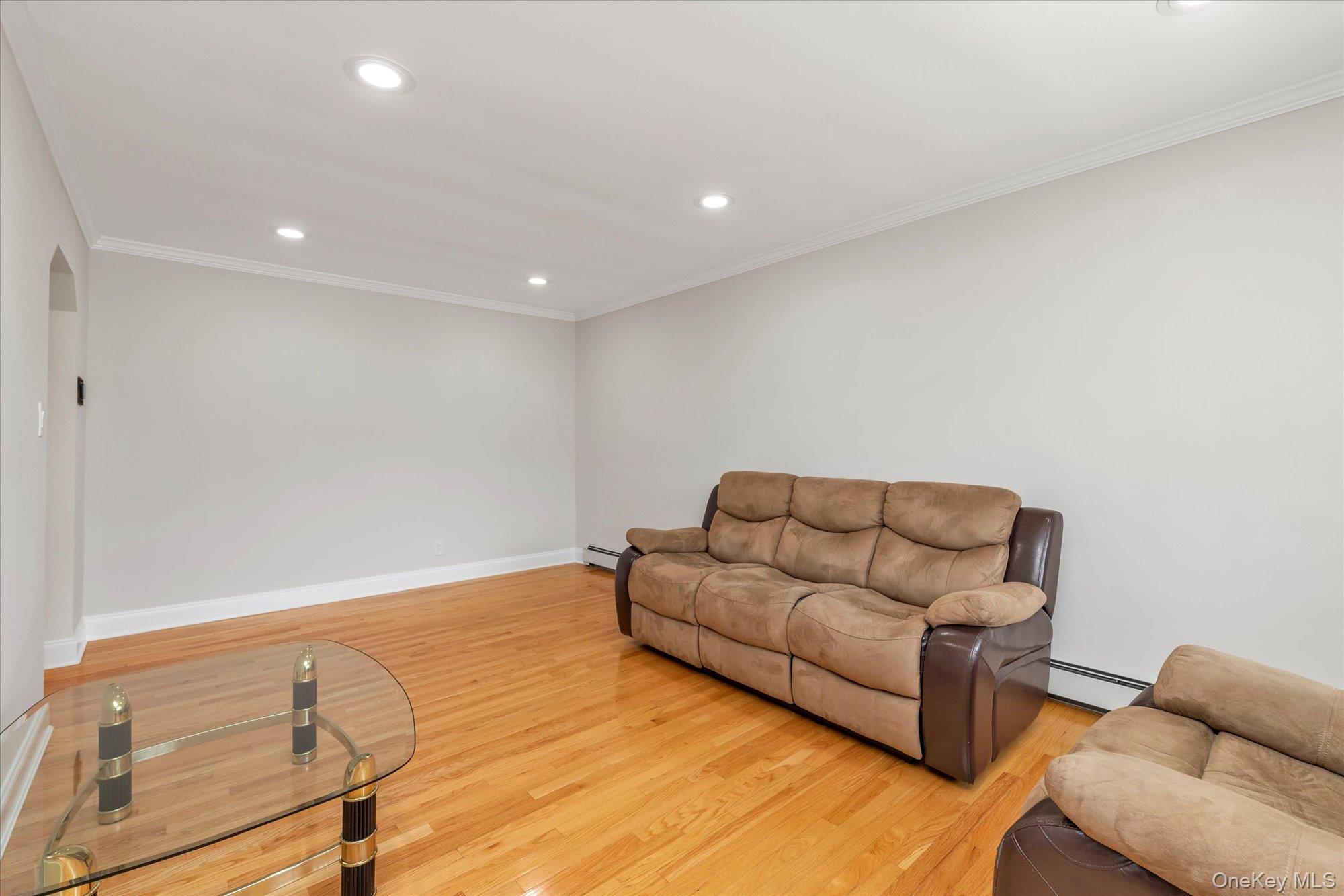 810 Ibsen Street – For Sale photo 7