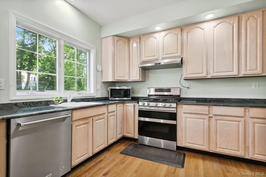 921 Shore Acres Drive – For Rent photo 8