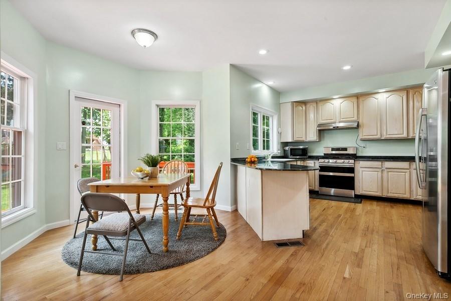 921 Shore Acres Drive – For Rent photo 10