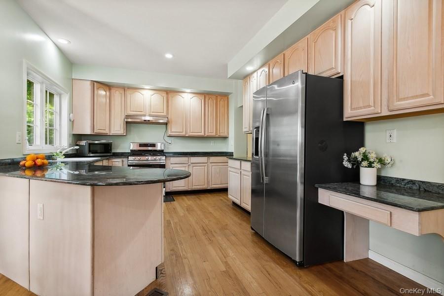 921 Shore Acres Drive – For Rent photo 7