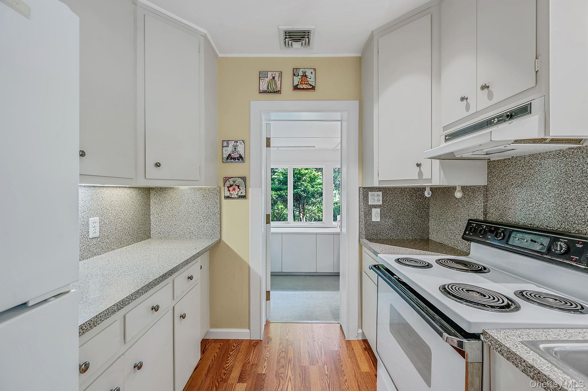 90 Locust Lane – For Sale photo 17
