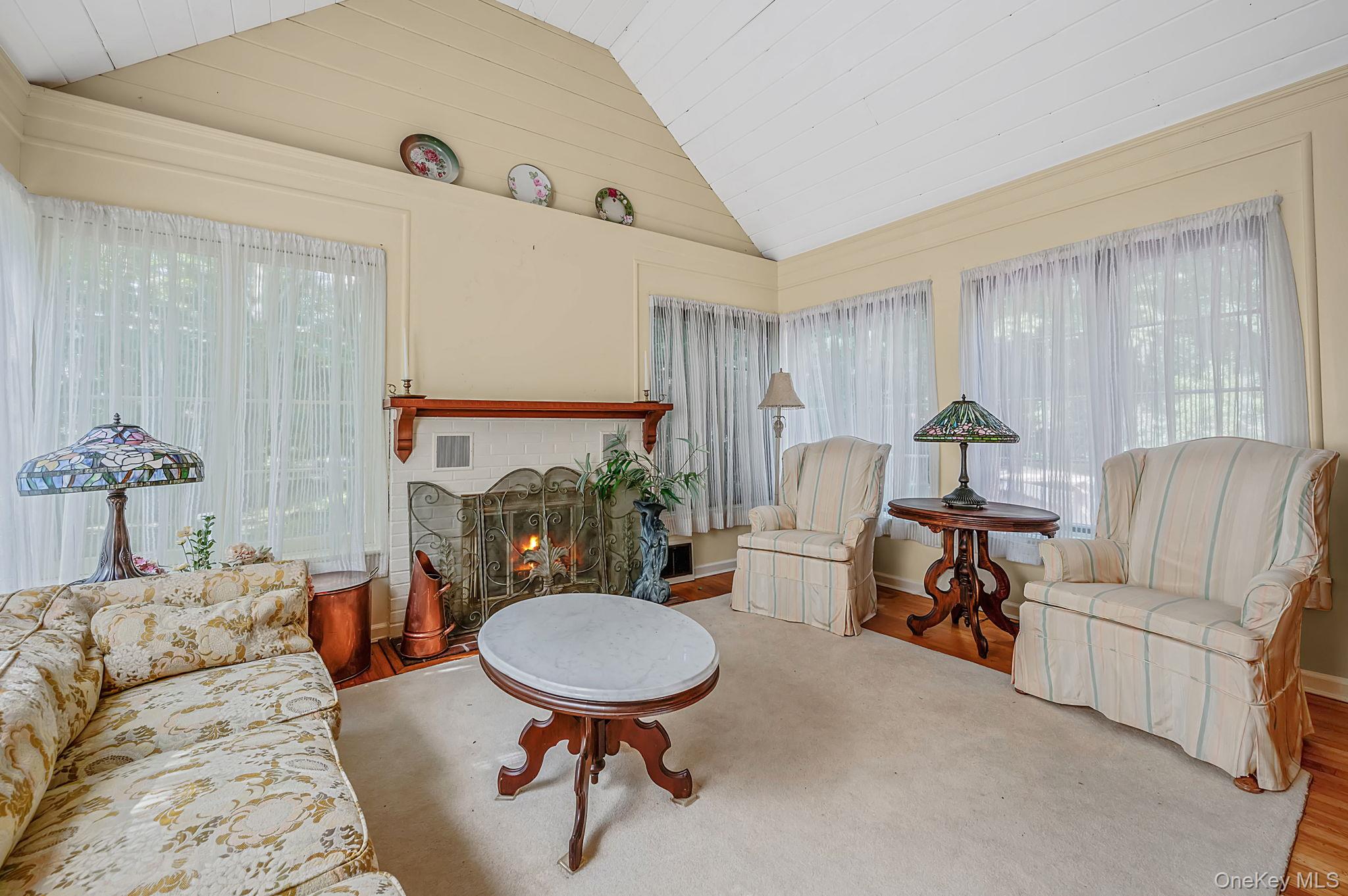 90 Locust Lane – For Sale photo 15