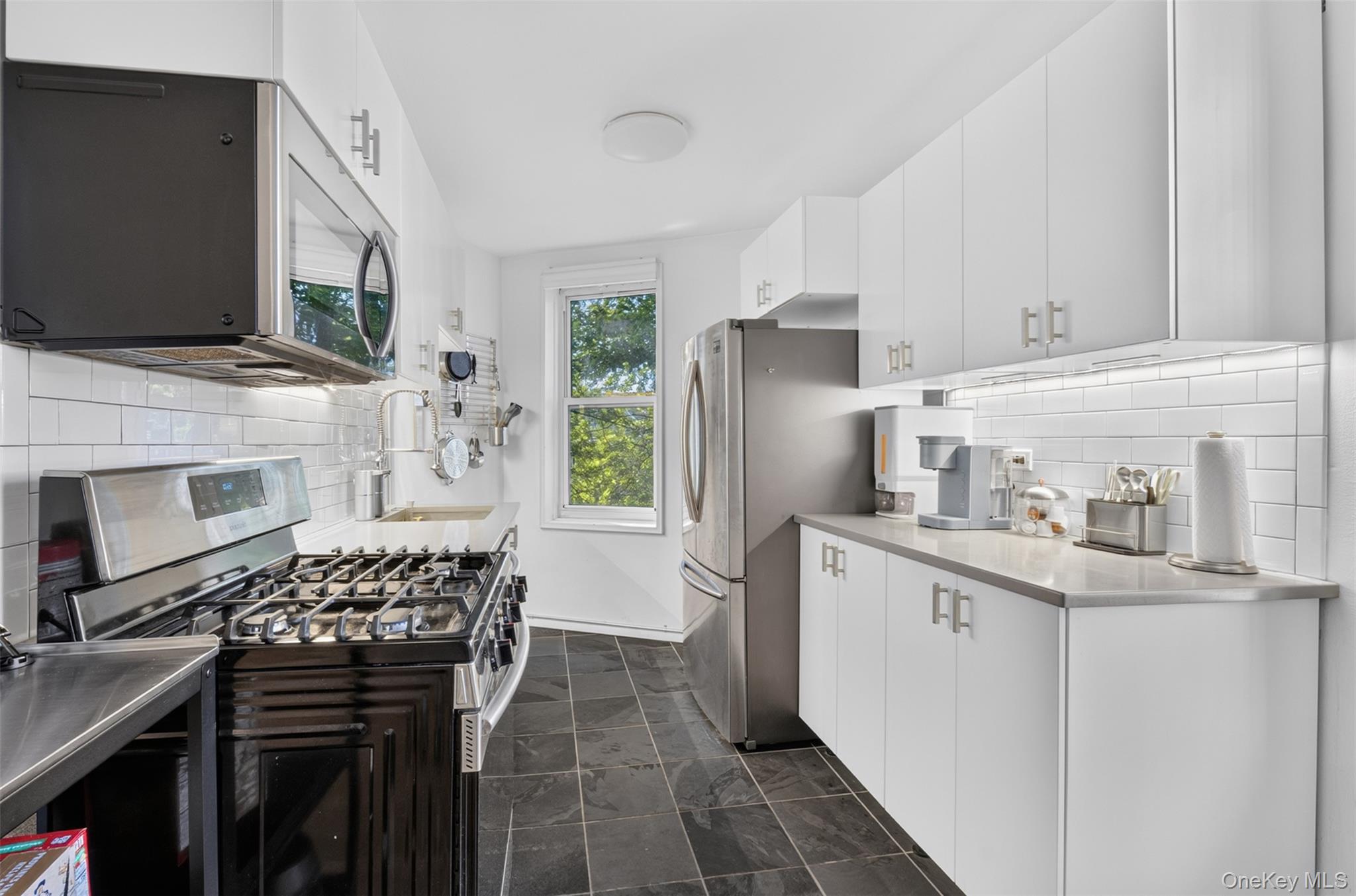 241-20 Northern Boulevard, Unit 3P photo 14