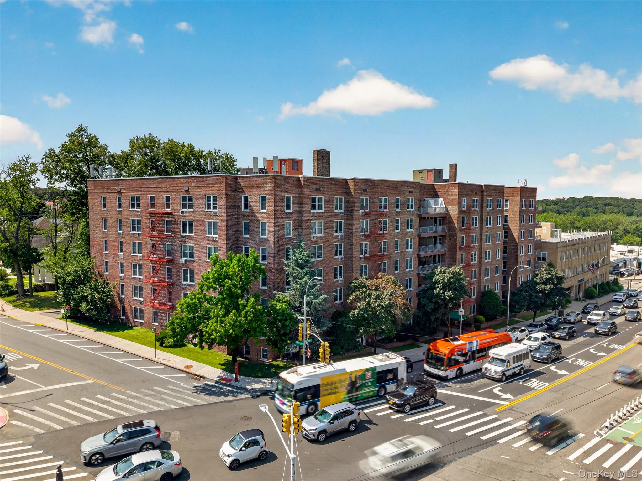 241-20 Northern Boulevard, Unit 3P photo 24