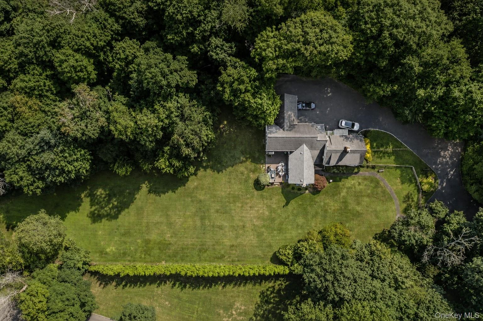 1 Stonegate Lane – For Sale photo 7