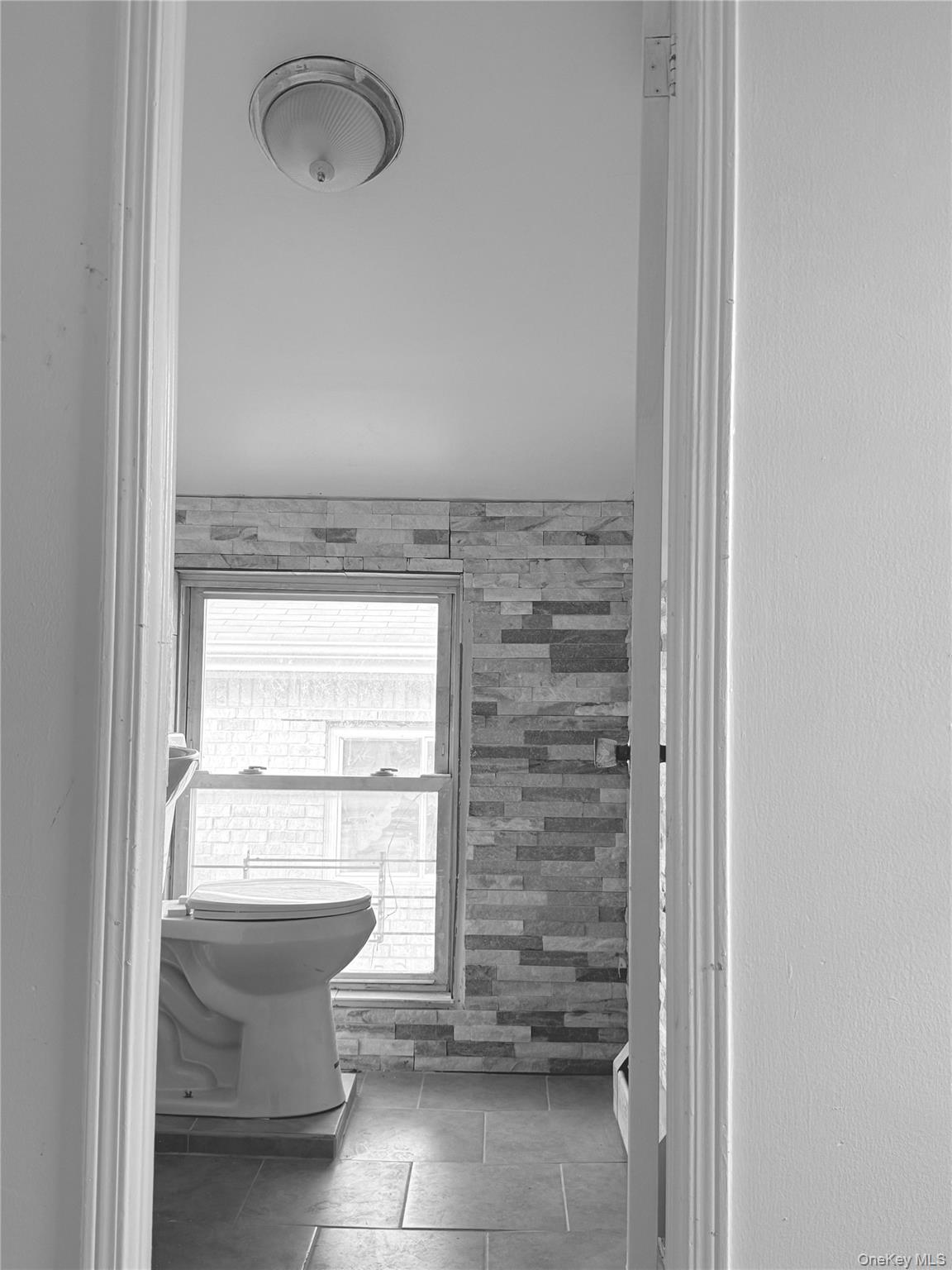 14-04 Dickens Street – For Sale photo 14