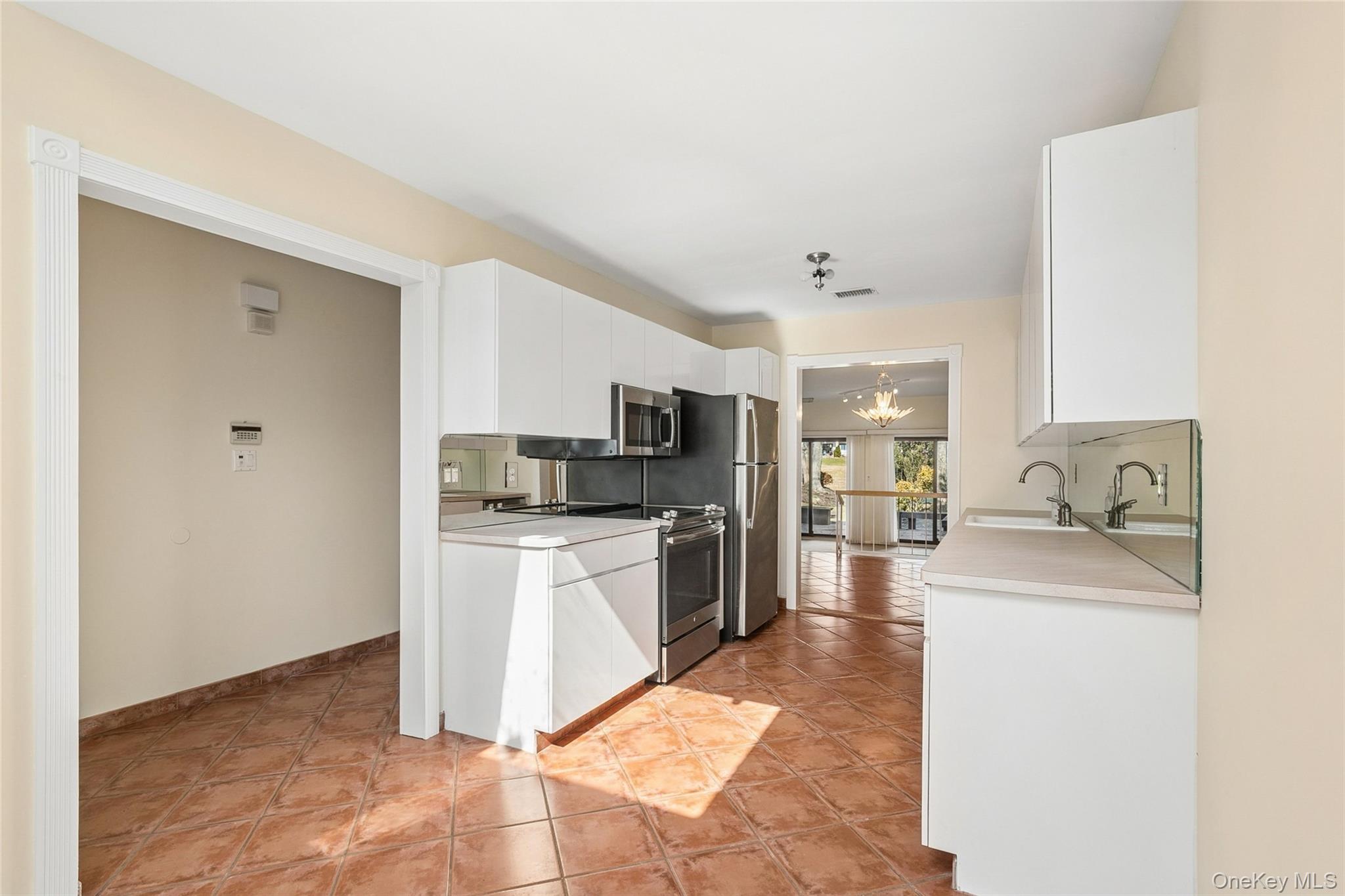 87 Northgate Circle – For Rent photo 3