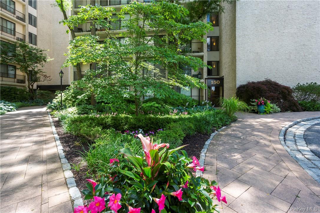 150 Overlook Avenue, Unit 2K photo 3