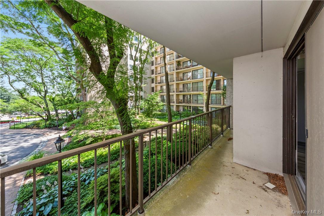 150 Overlook Avenue, Unit 2K photo 13