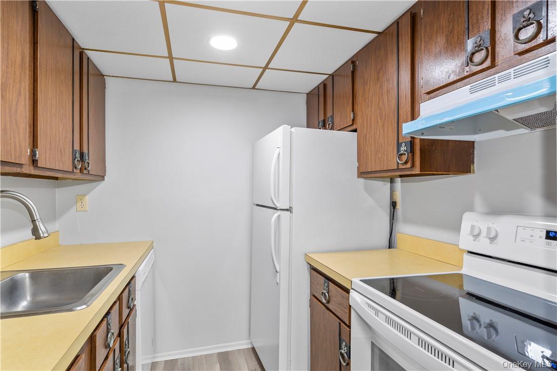 150 Overlook Avenue, Unit 2K photo 8