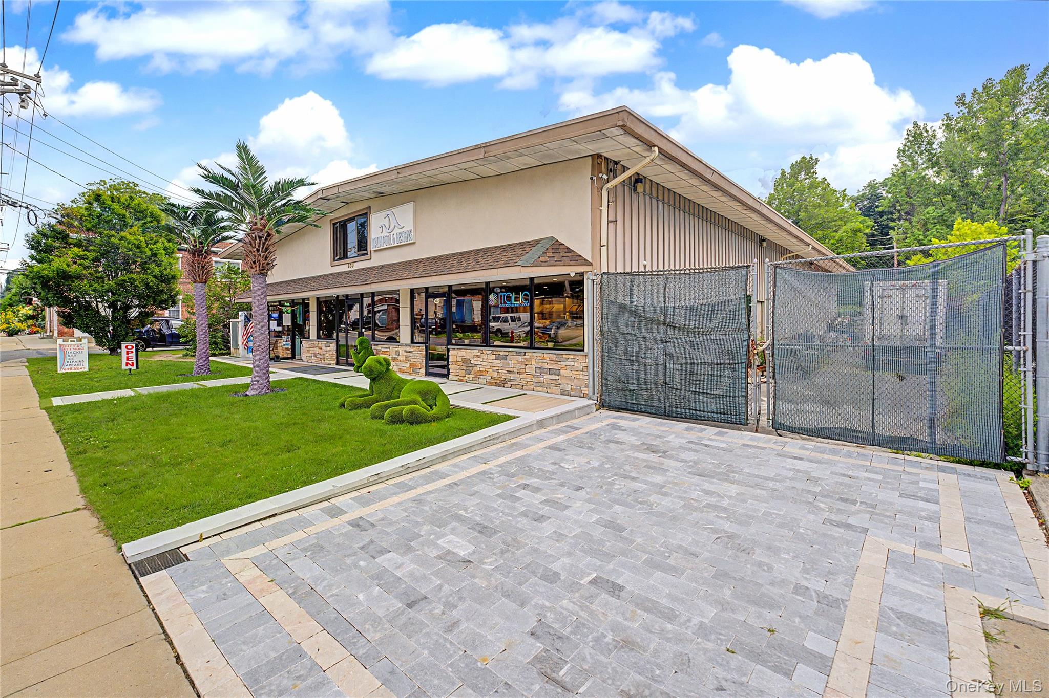 133 Glenwood Road – For Sale photo 2