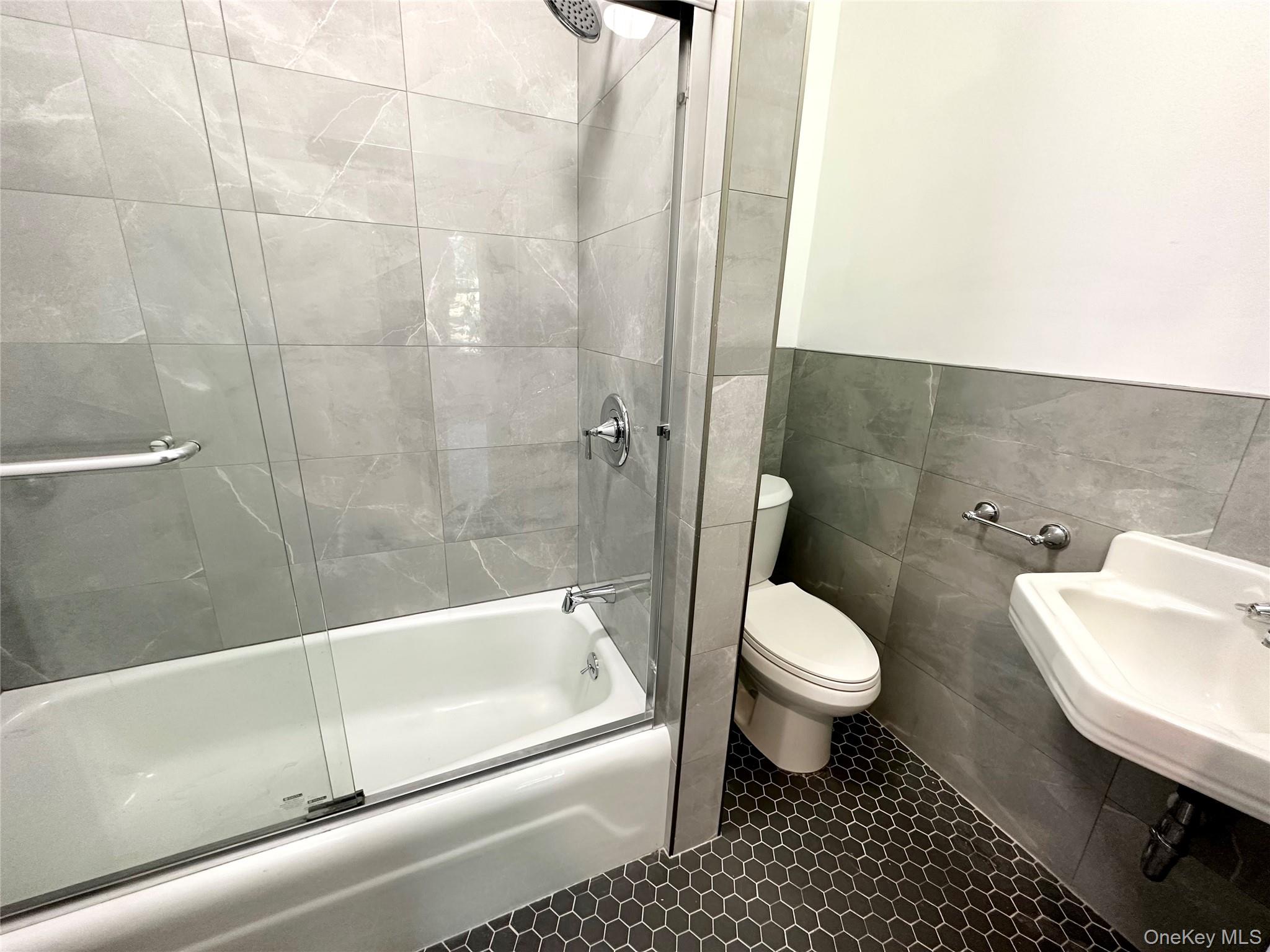 213-49 39th Avenue, Unit 2 photo 12