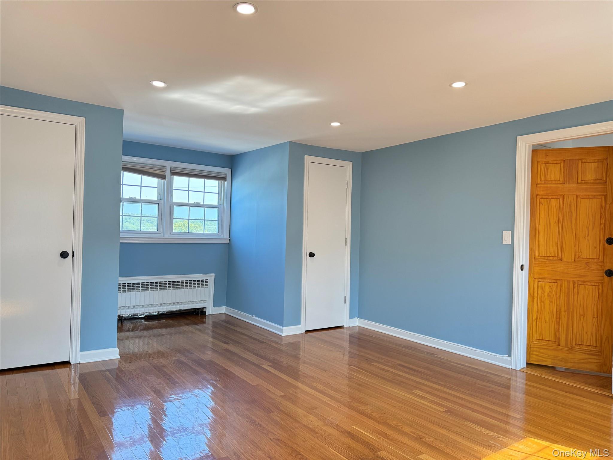 270 Gainsborg Avenue E, Unit 2nd Floor photo 11