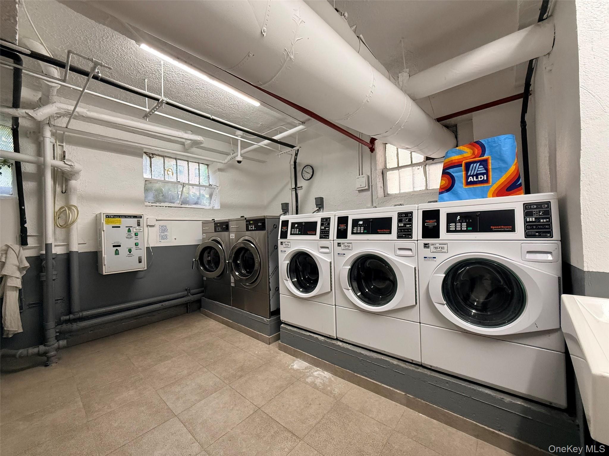 144-44 41st Avenue, Unit 5J photo 11