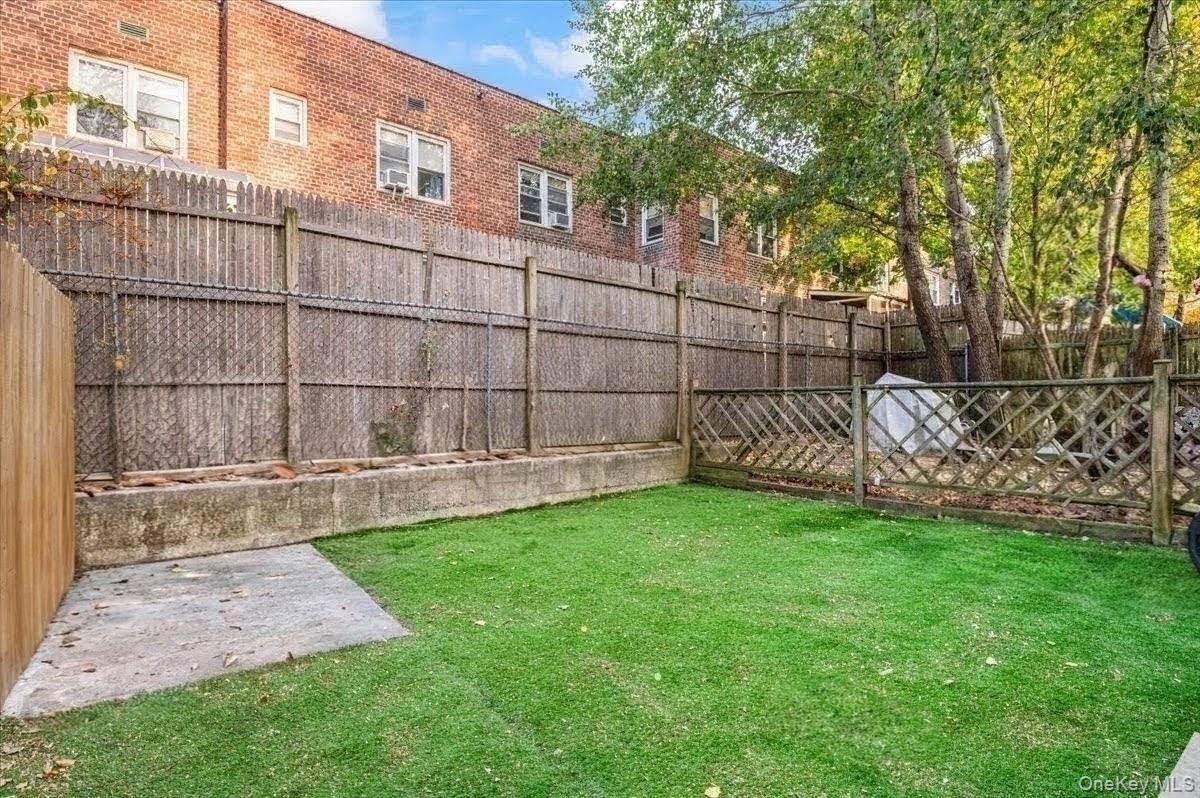 253 Court Place – For Sale photo 21