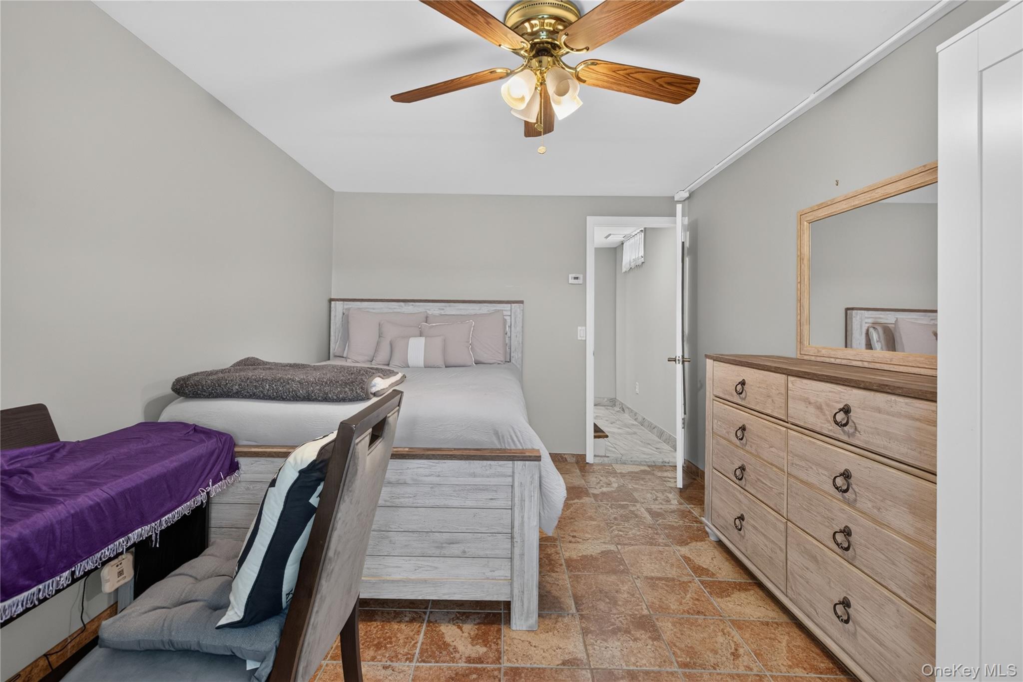 354 Robinson Avenue – For Sale photo 29