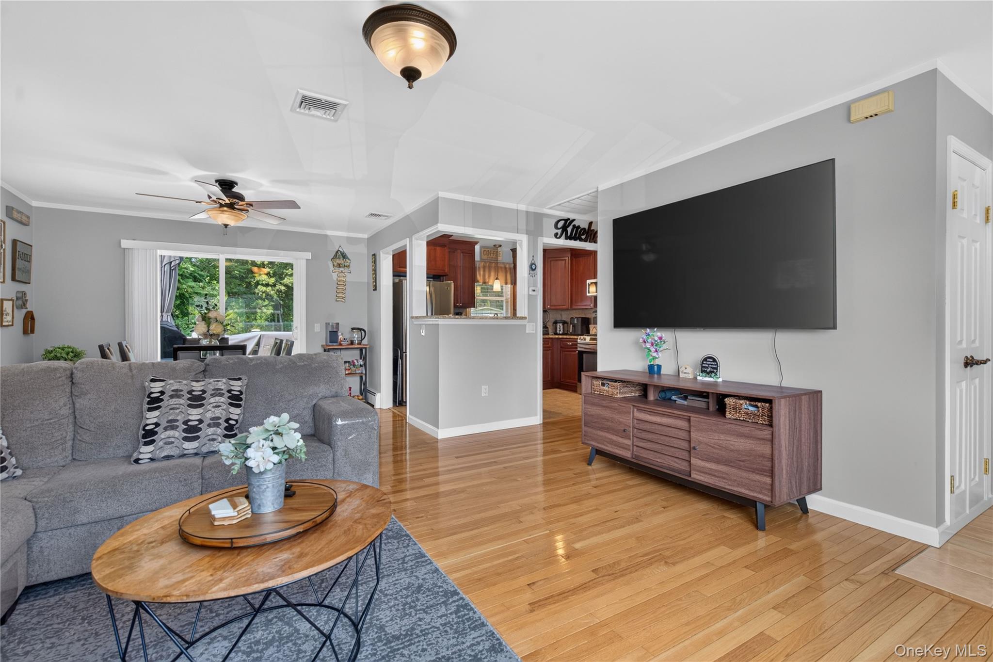 354 Robinson Avenue – For Sale photo 8