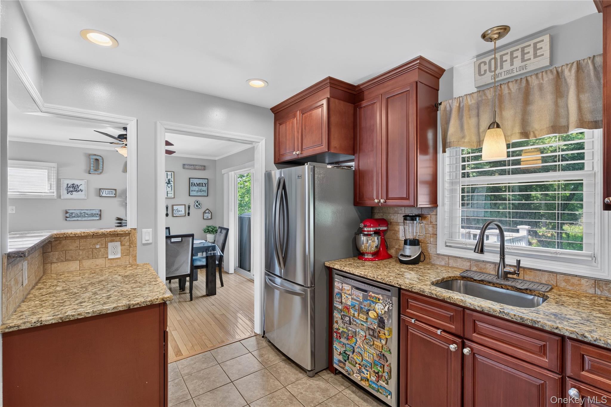 354 Robinson Avenue – For Sale photo 15