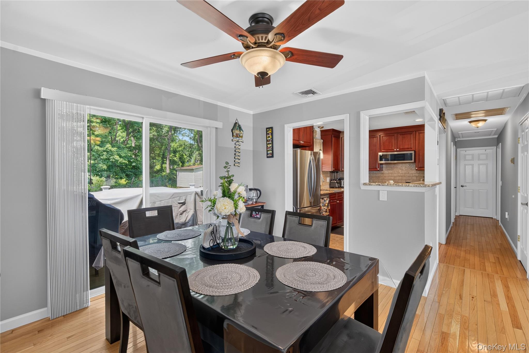 354 Robinson Avenue – For Sale photo 11