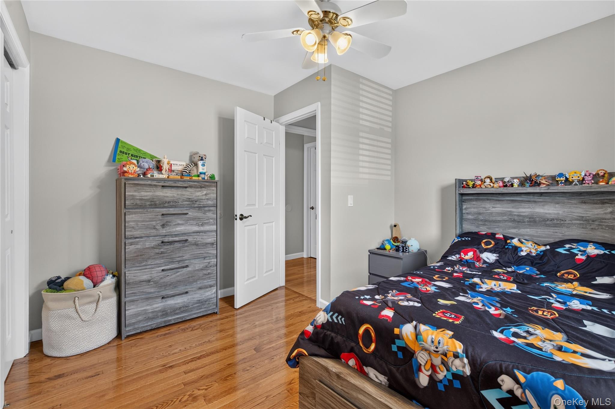 354 Robinson Avenue – For Sale photo 21