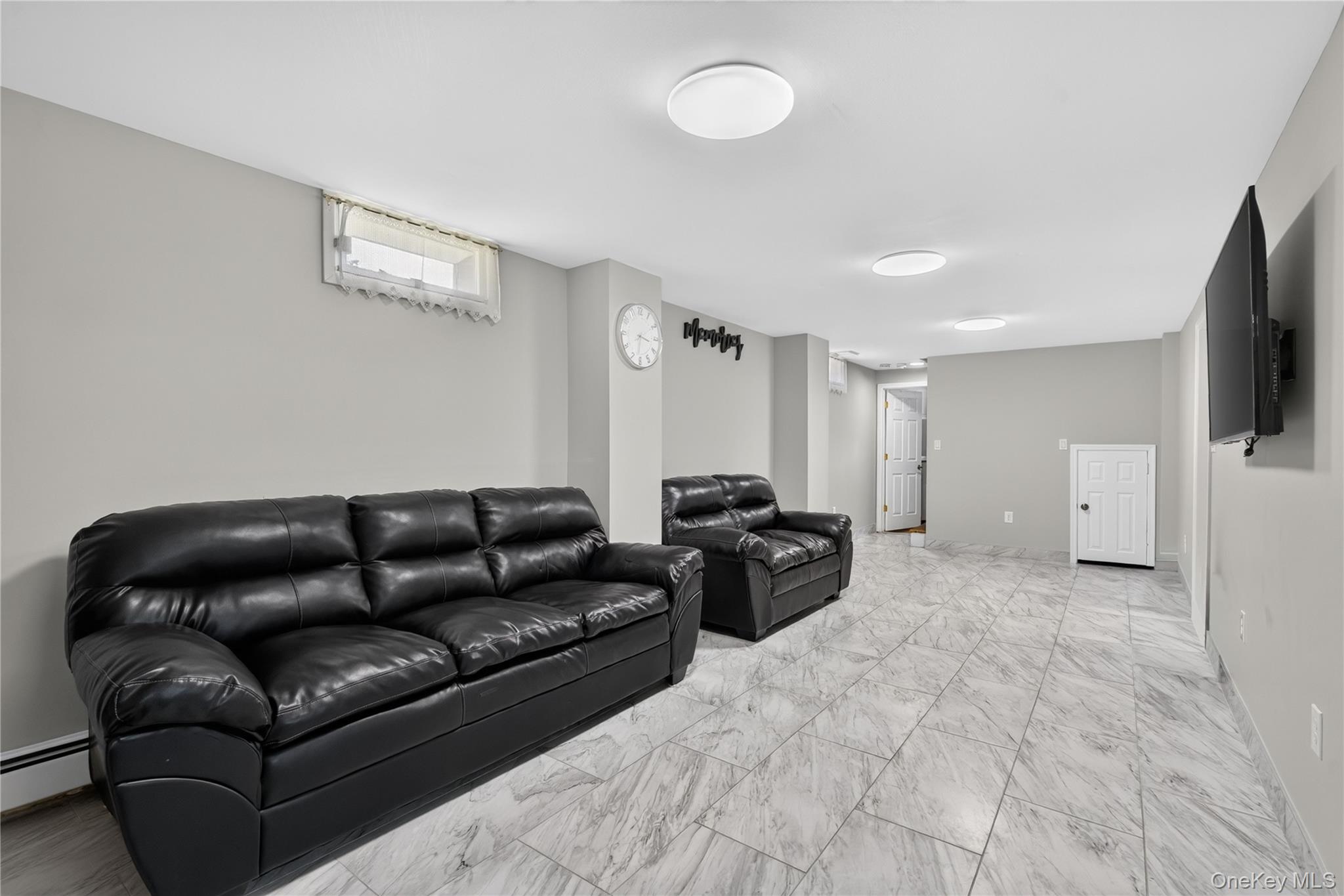 354 Robinson Avenue – For Sale photo 32