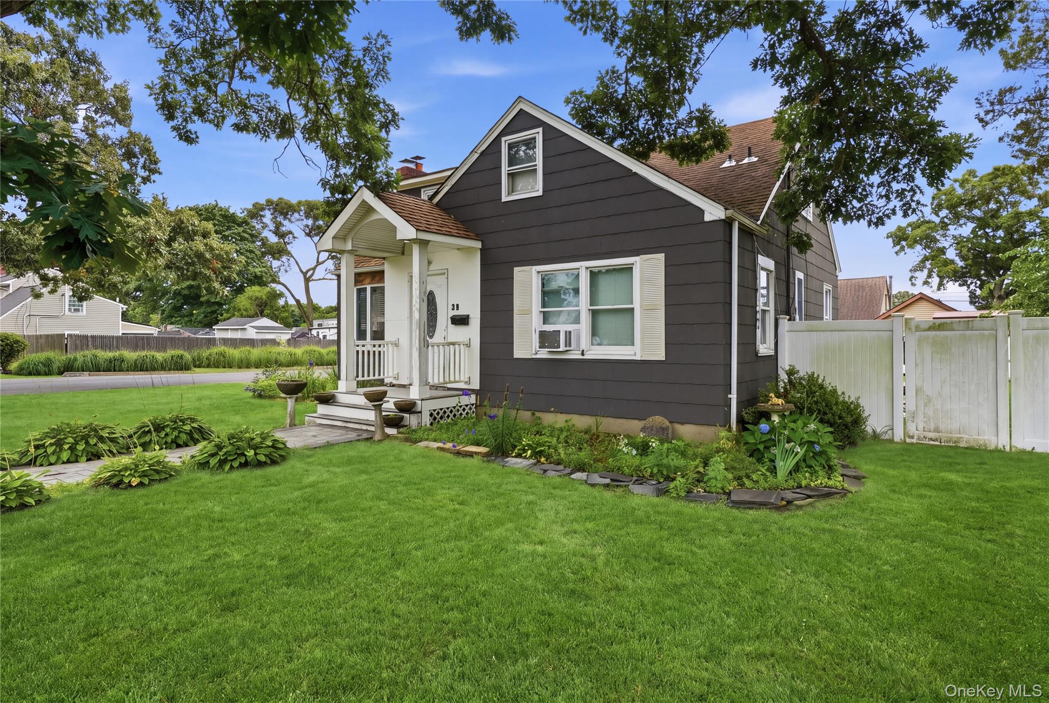 80 Everett Street – For Sale photo 3
