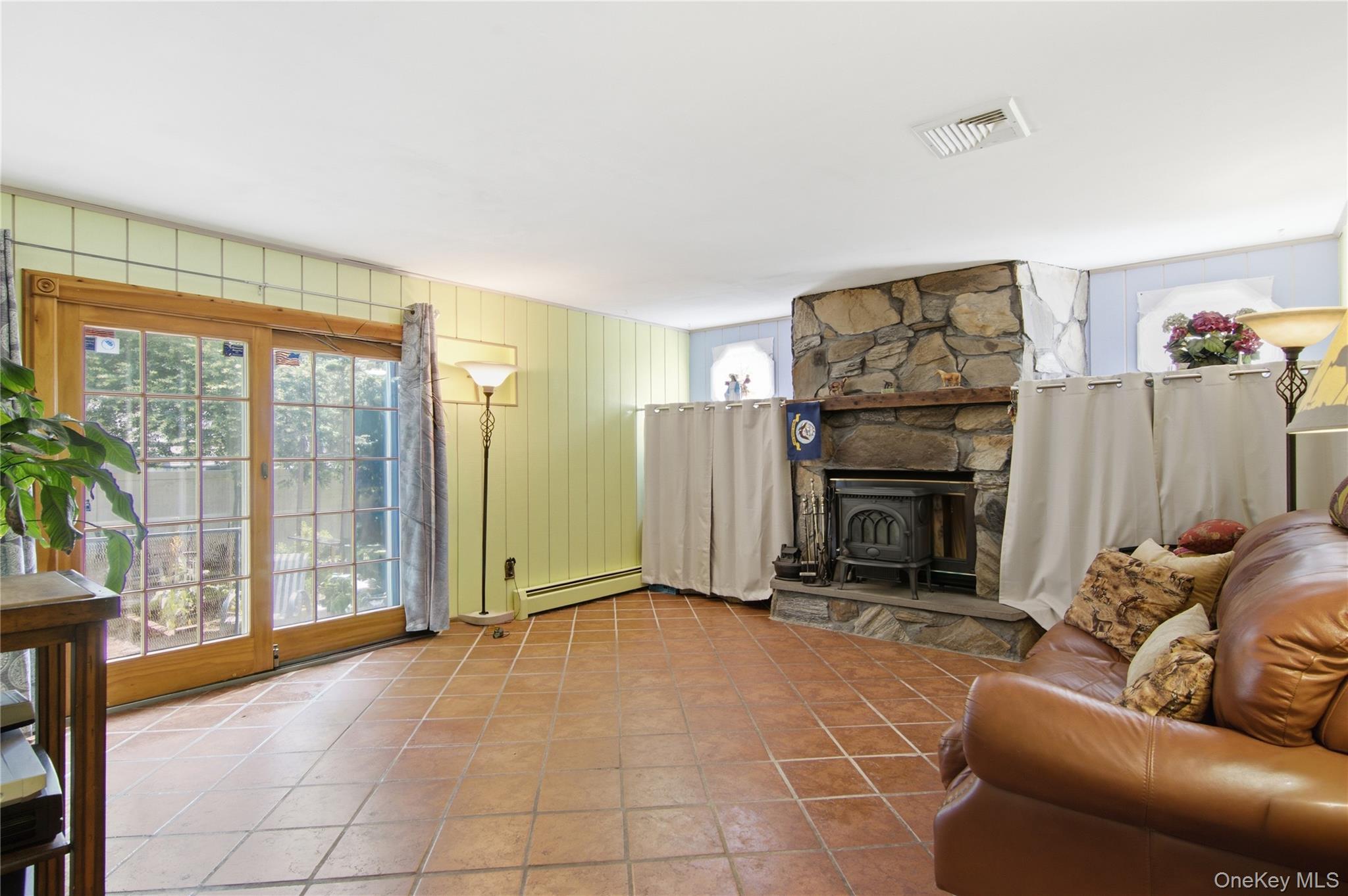 22 Clymer Street – For Sale photo 16