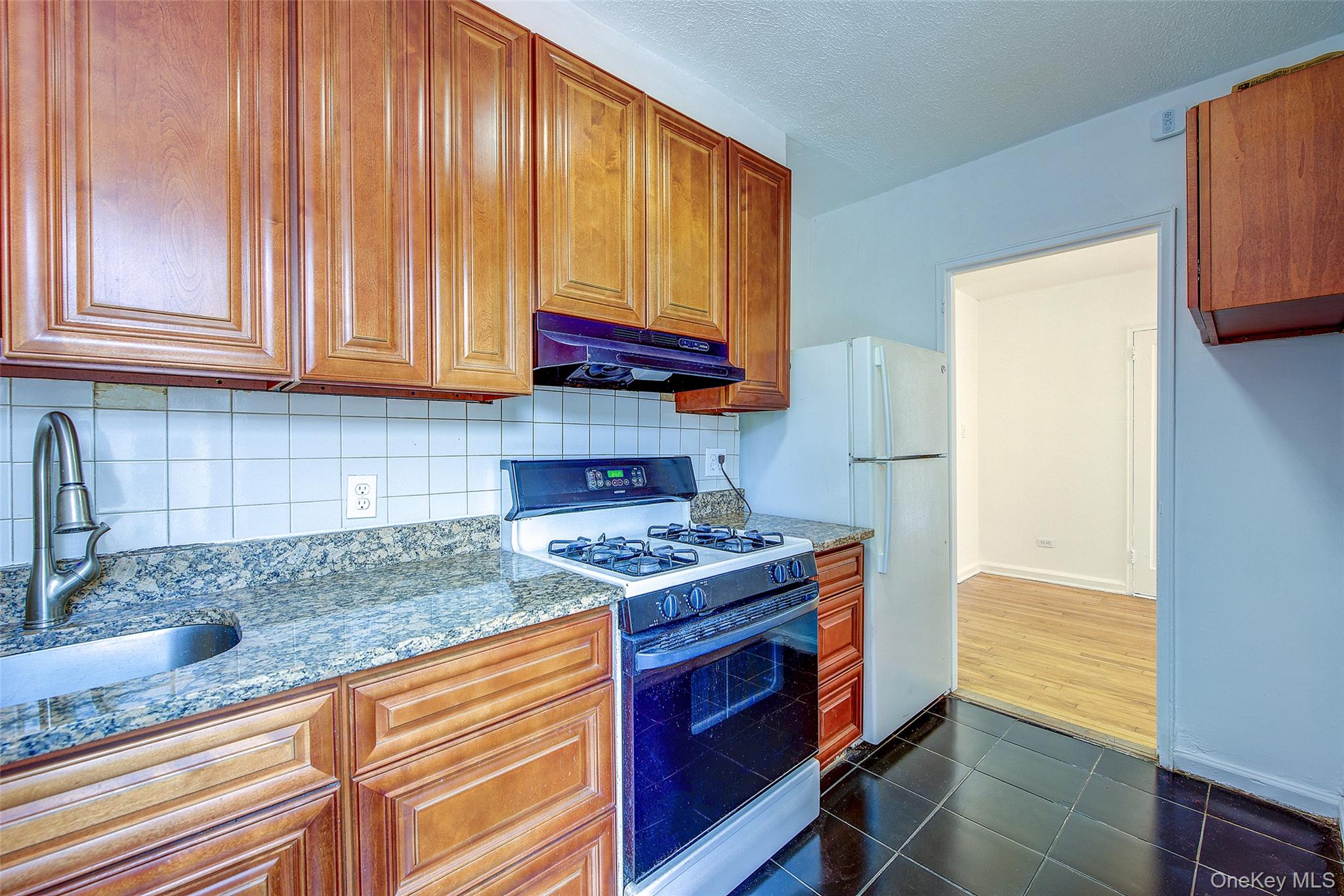 34-20 78th Street, Unit 4J photo 10