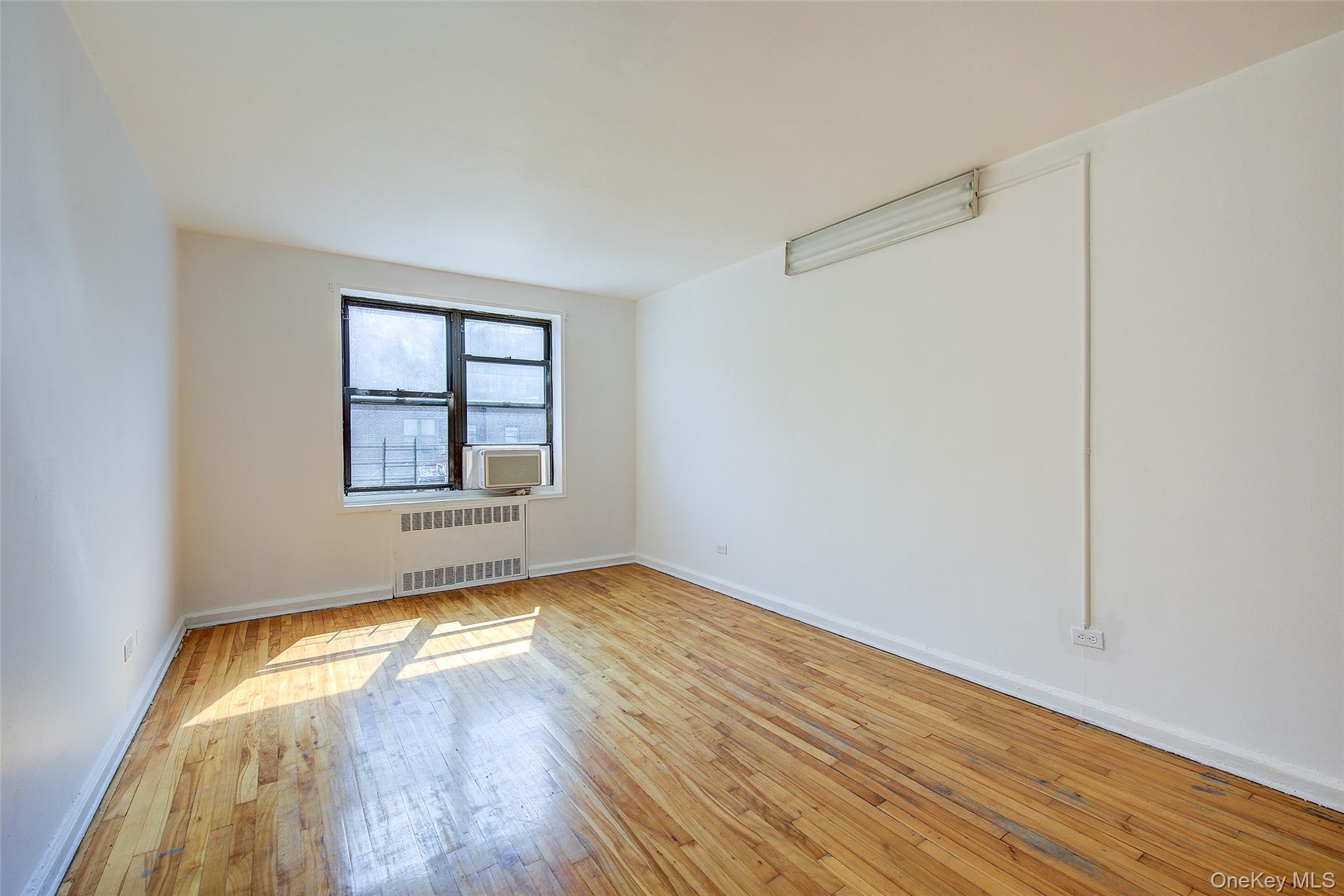 34-20 78th Street, Unit 4J photo 2