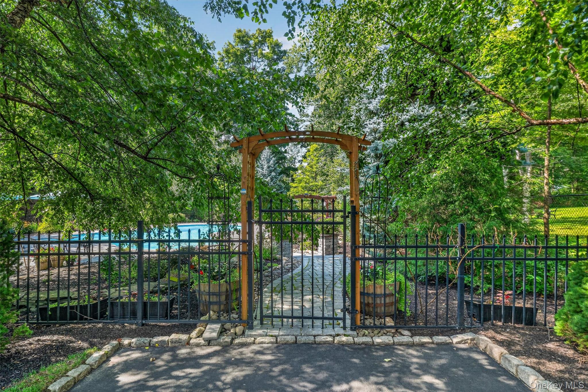 44 Greenwich Avenue – For Sale photo 46