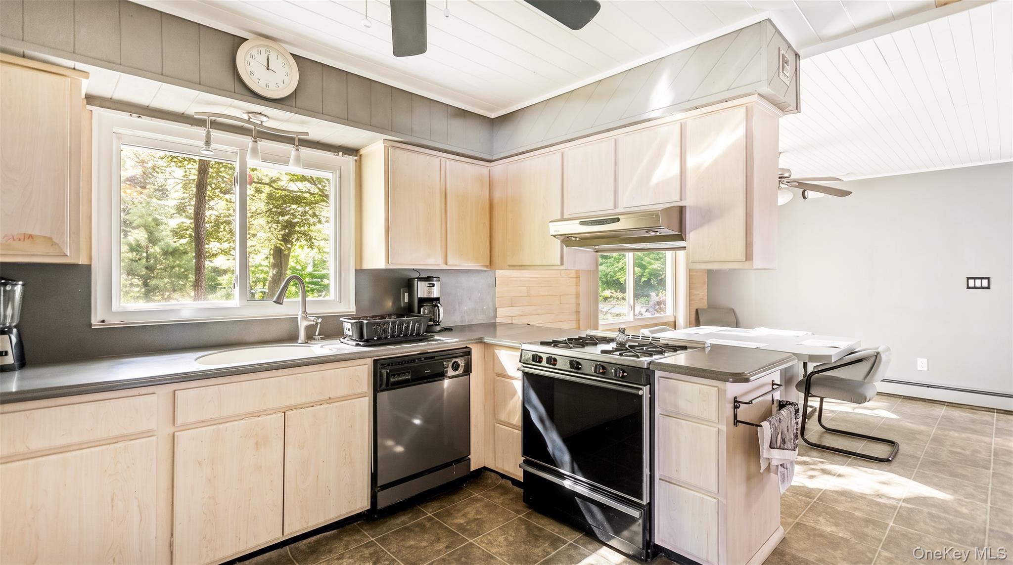 10 Eagle Drive – For Sale photo 9