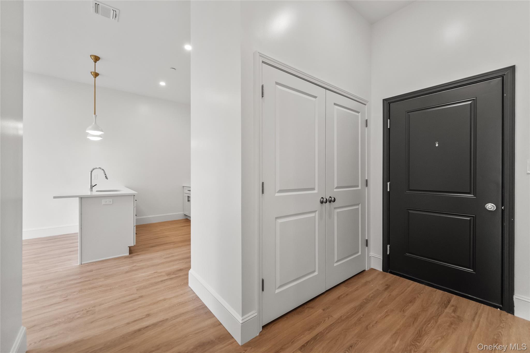 48 North Street, Unit 404 photo 3
