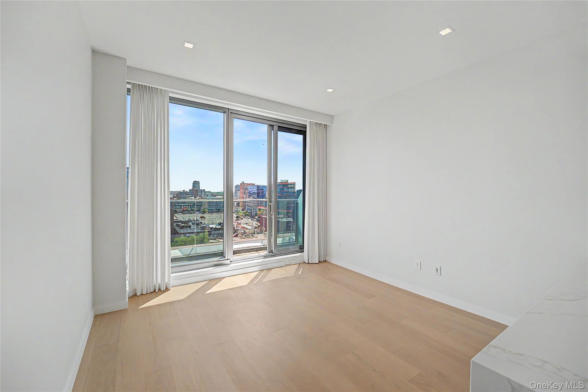 35-32 Leavitt Street, Unit 12B photo 12