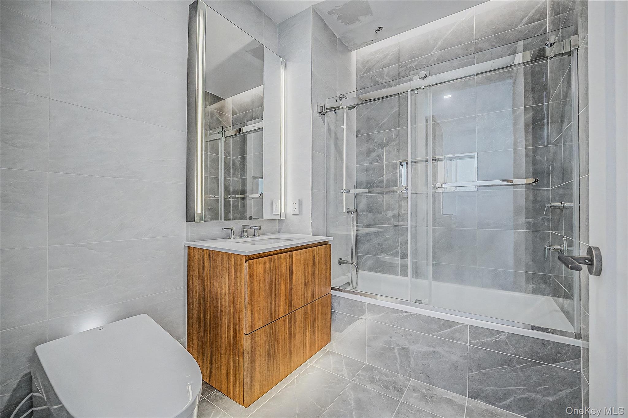 35-32 Leavitt Street, Unit 12B photo 18