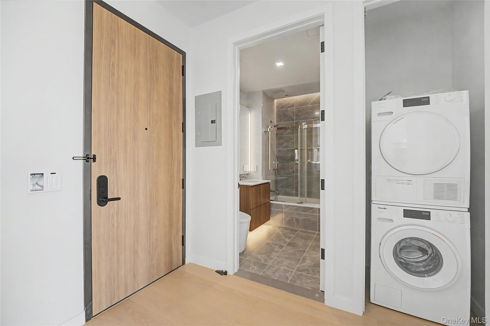 35-32 Leavitt Street, Unit 12B photo 17