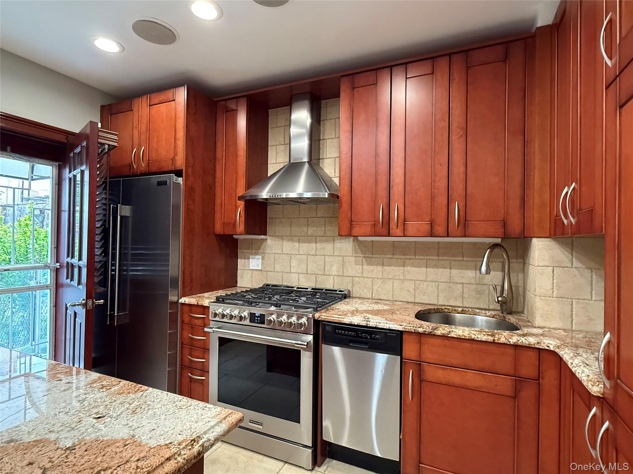 6194 Grove Street – For Rent photo 3