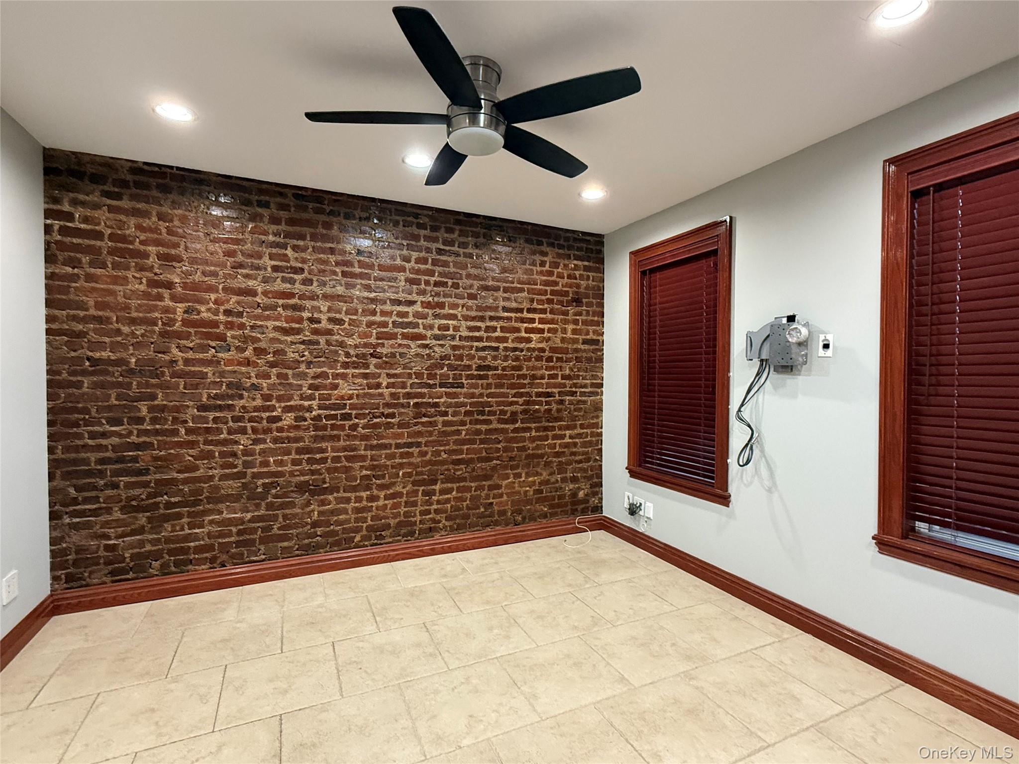 6194 Grove Street – For Rent photo 2