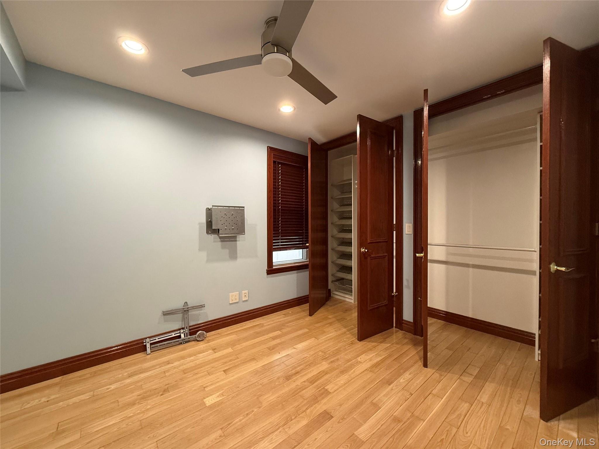 6194 Grove Street – For Rent photo 6