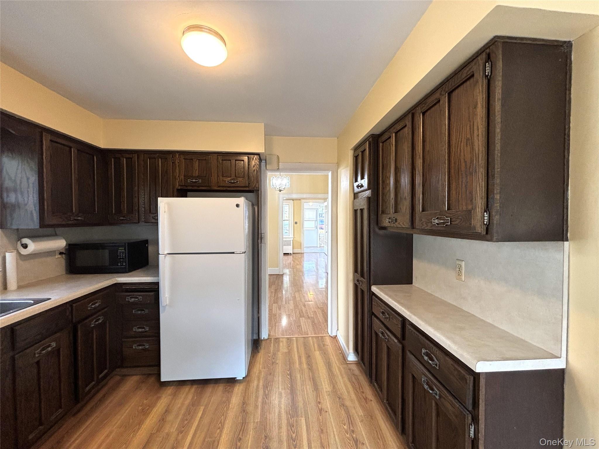 39 California Avenue – For Sale photo 36