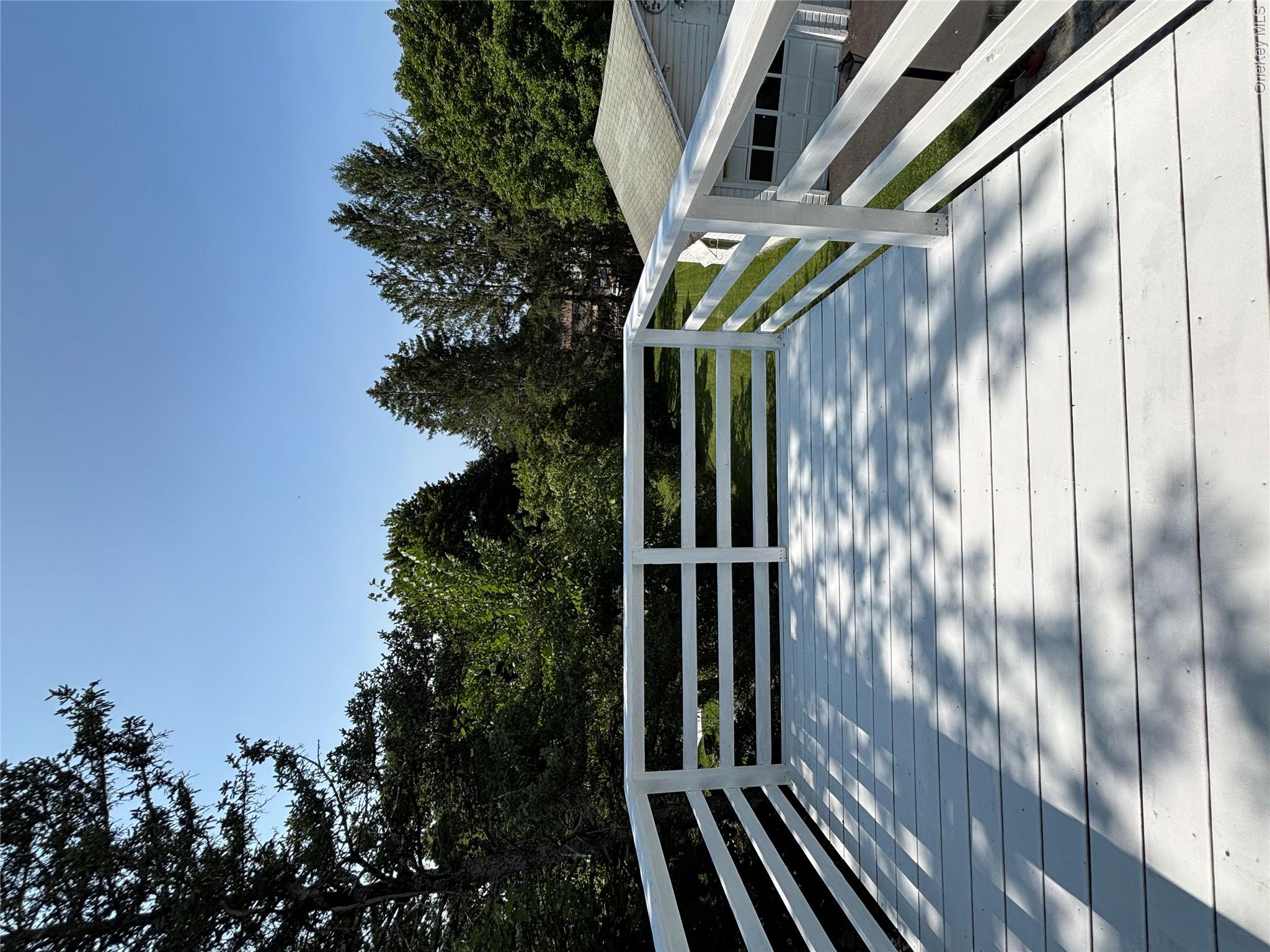 39 California Avenue – For Sale photo 2