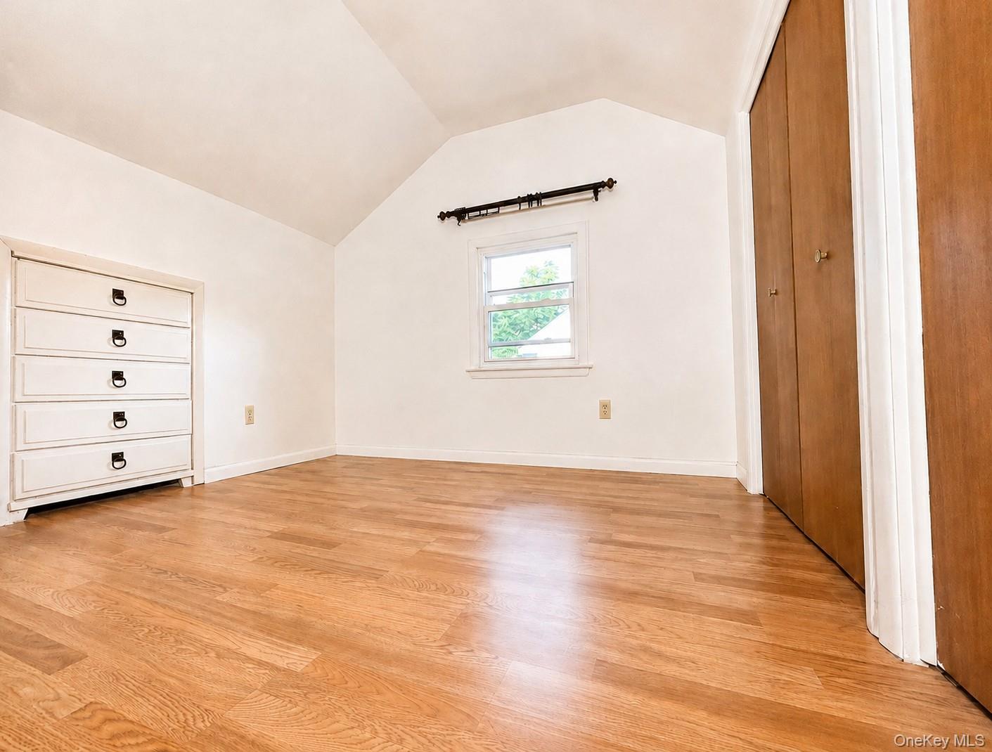 39 California Avenue – For Sale photo 6