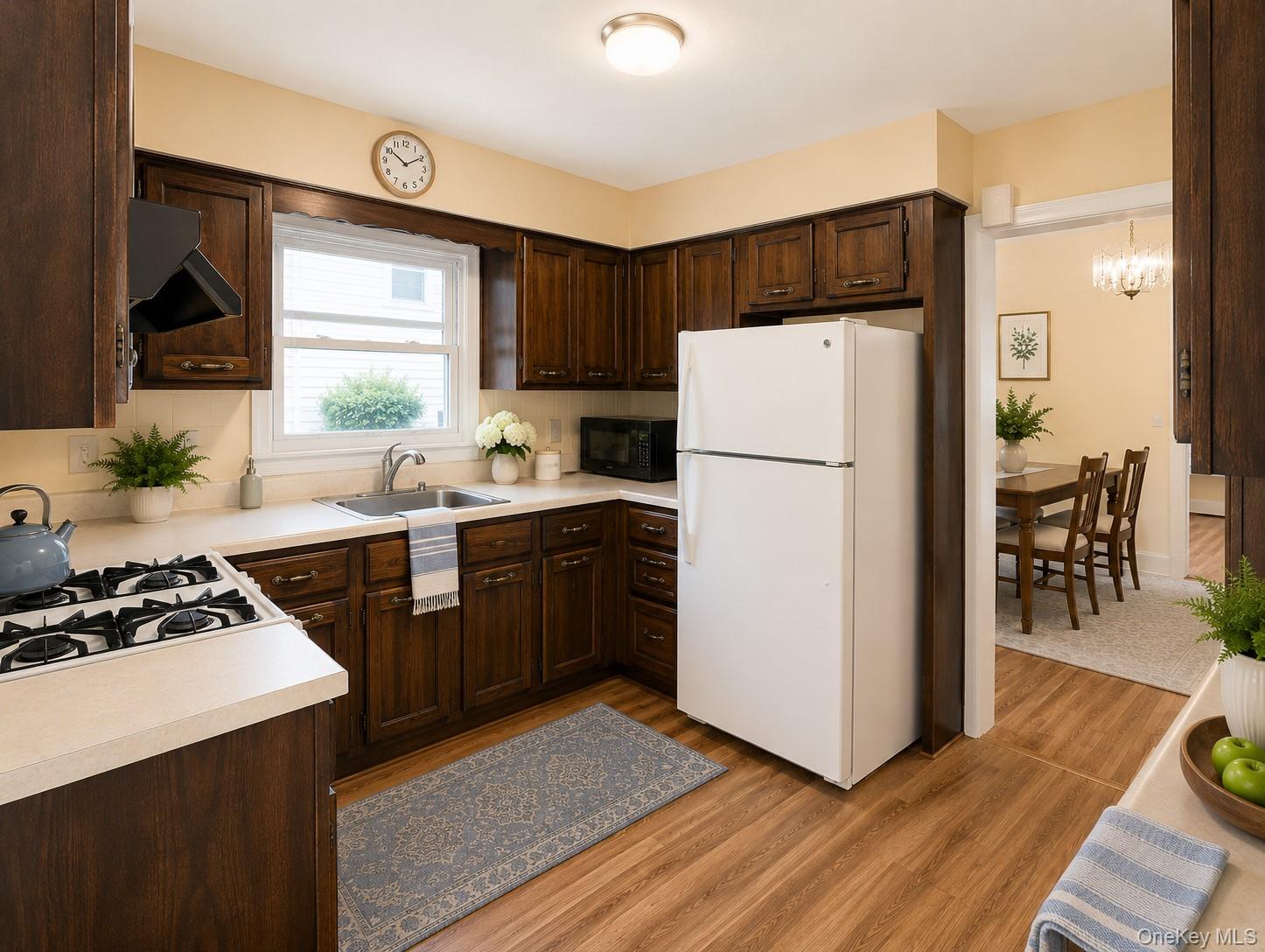 39 California Avenue – For Sale photo 26