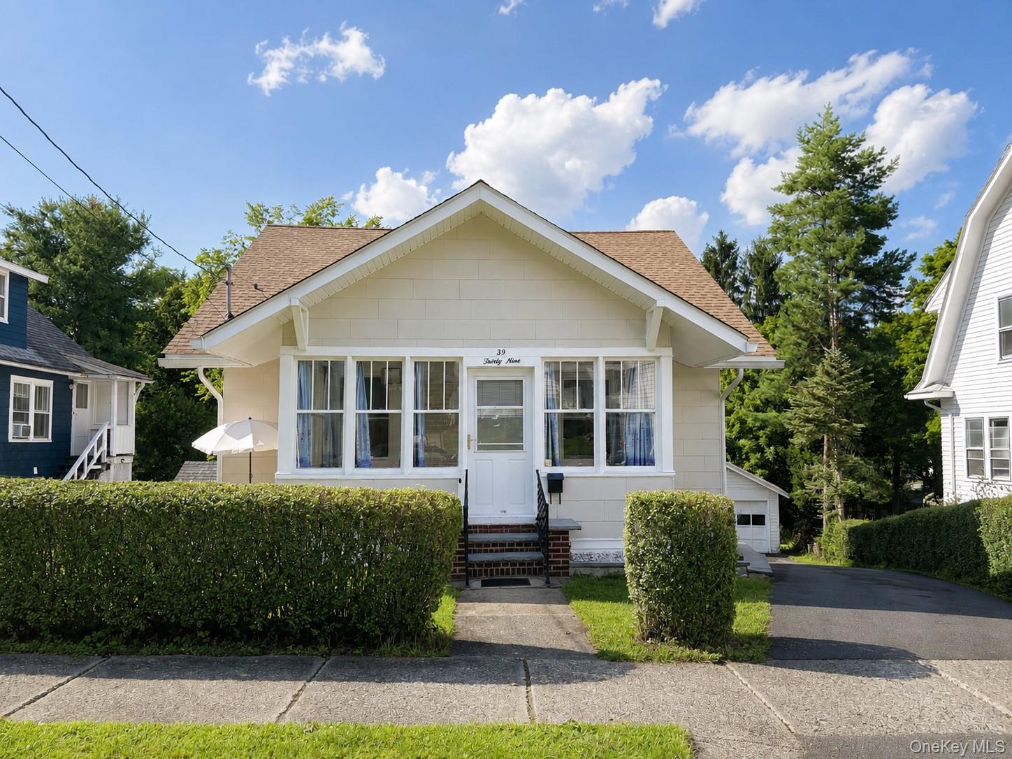 39 California Avenue – For Sale photo 5