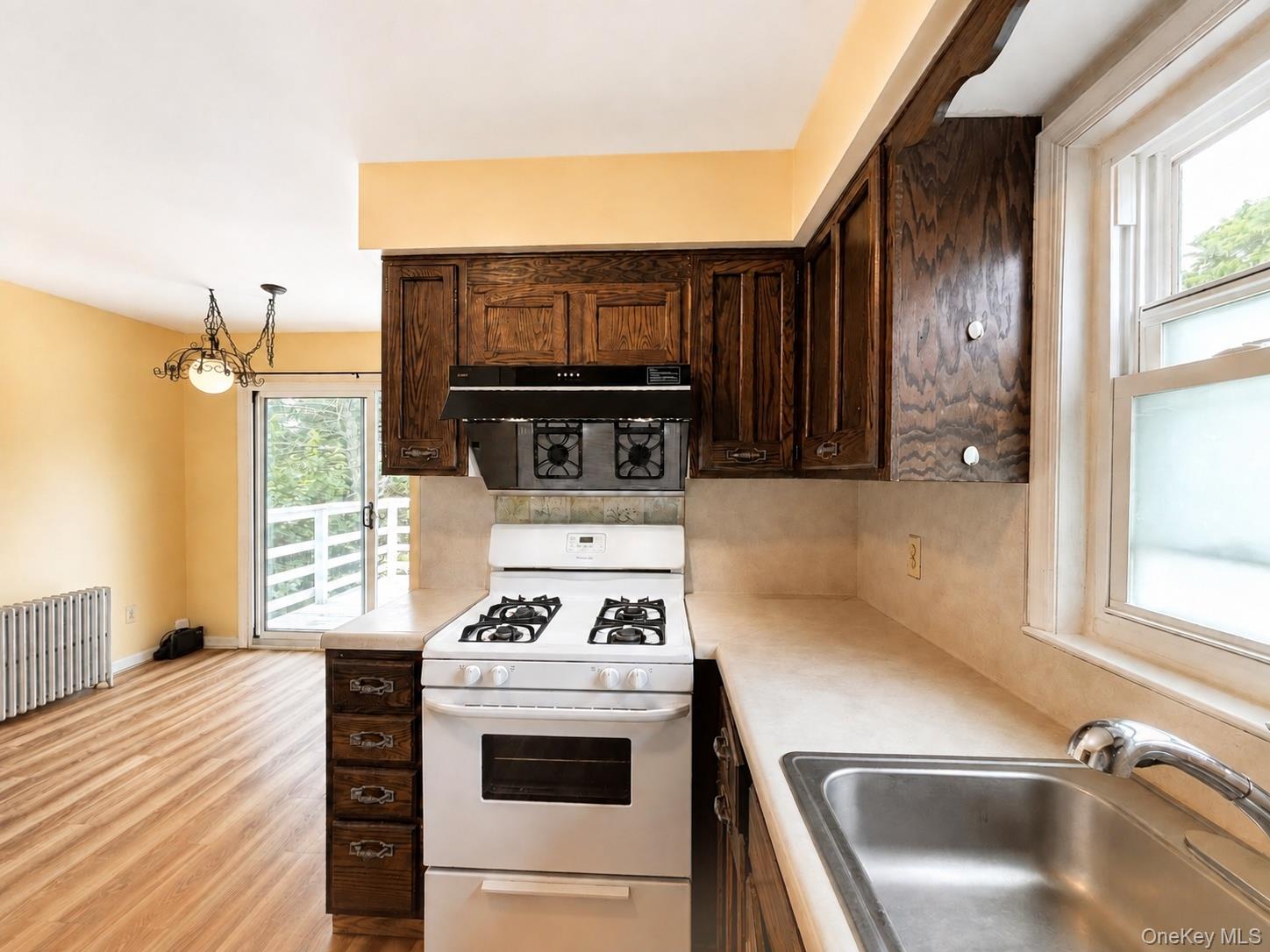 39 California Avenue – For Sale photo 35