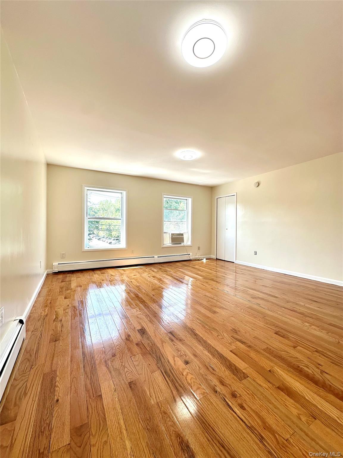 2069 Lacombe Avenue, Unit 2