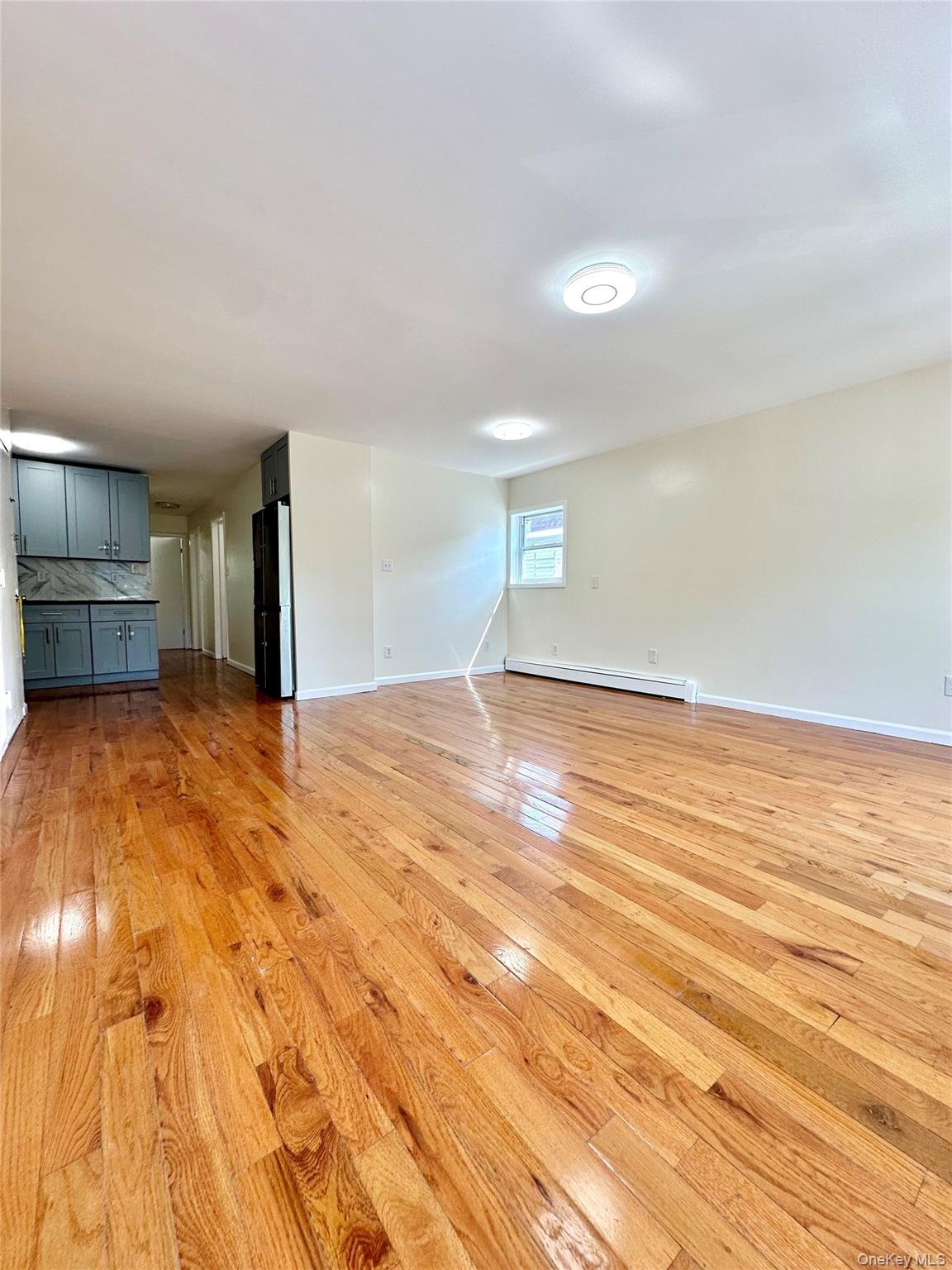 2069 Lacombe Avenue, Unit 2 photo 5