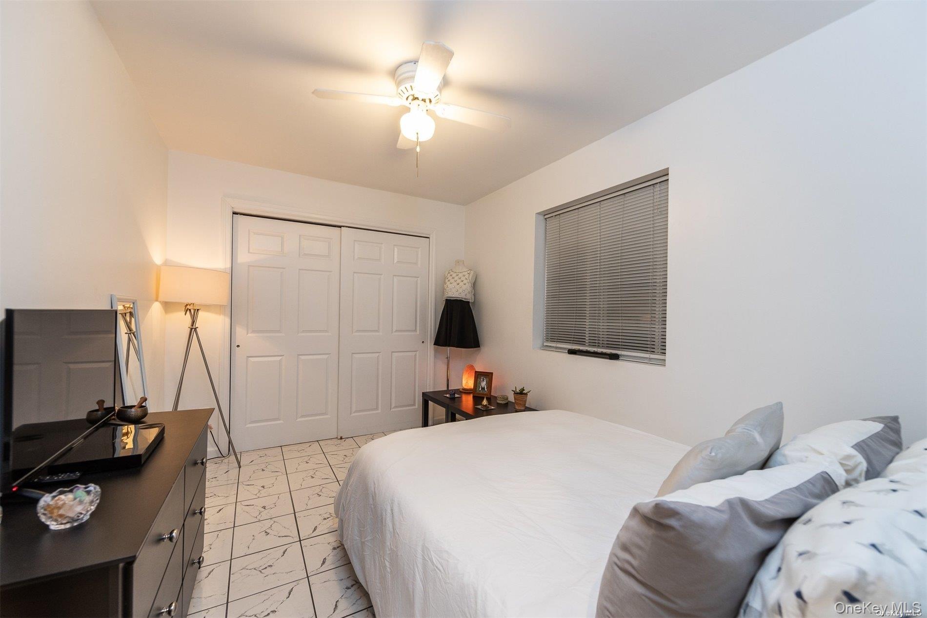 680 W Beech Street, Unit B photo 9