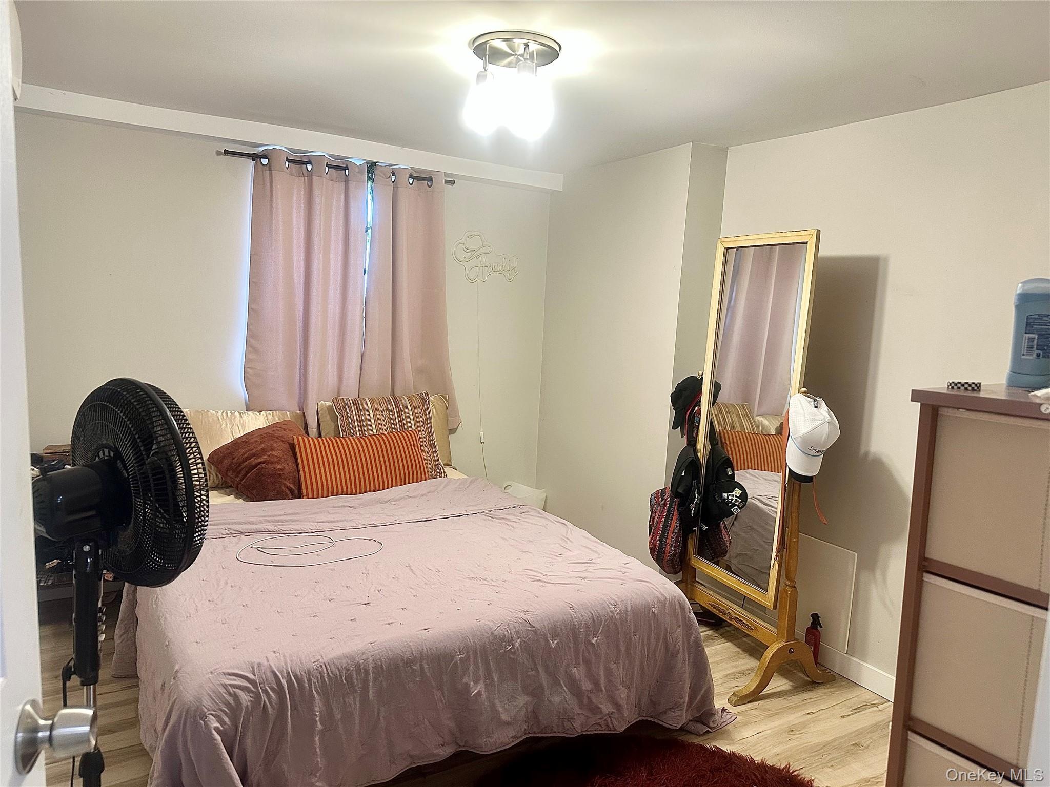372 Verplanck Avenue, Unit 1 photo 9